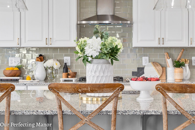 Modern Farmhouse Open Concept Kitchen