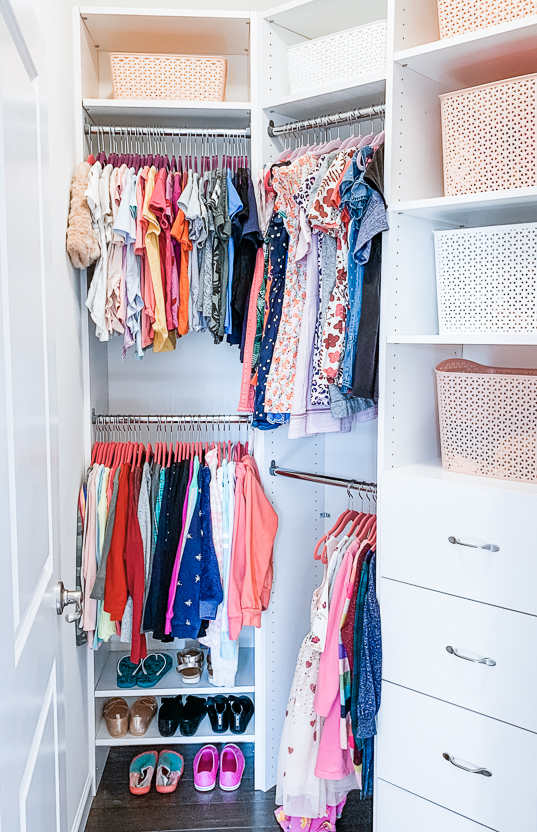 Budget Organizing, Easily Organize a Girl's Walk-in Closet