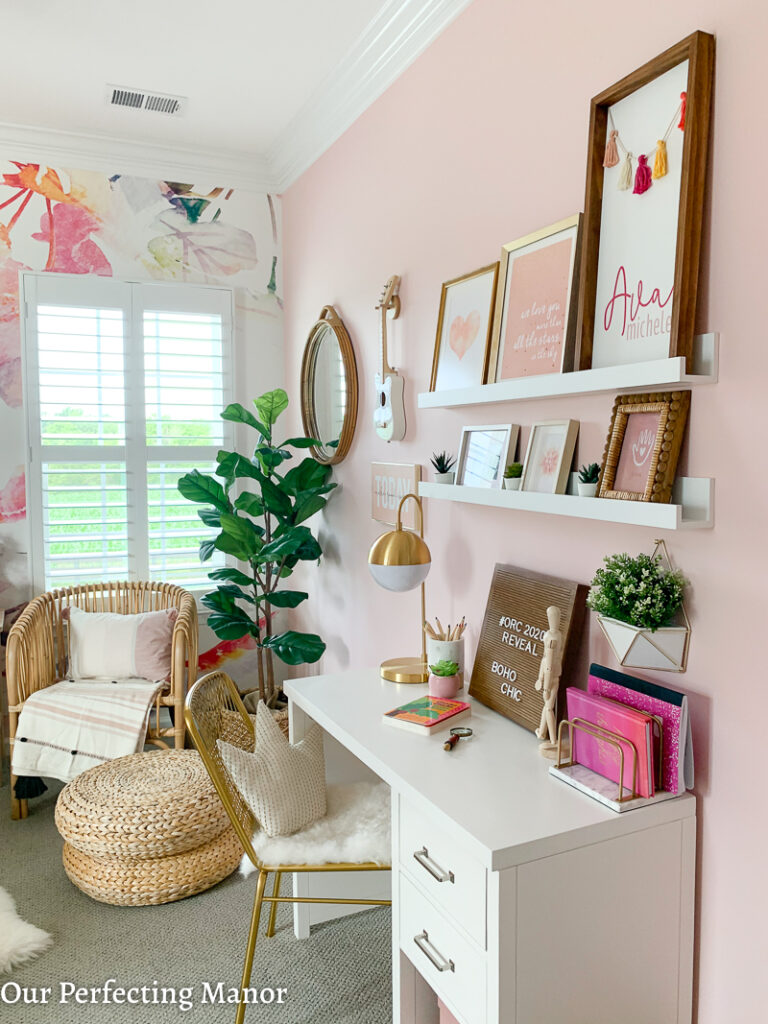 White floating shelves