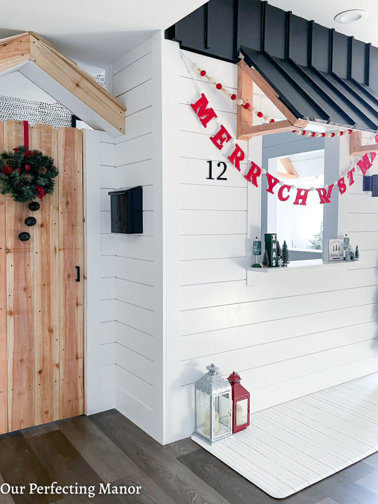 Indoor kids christmas themed playhouse