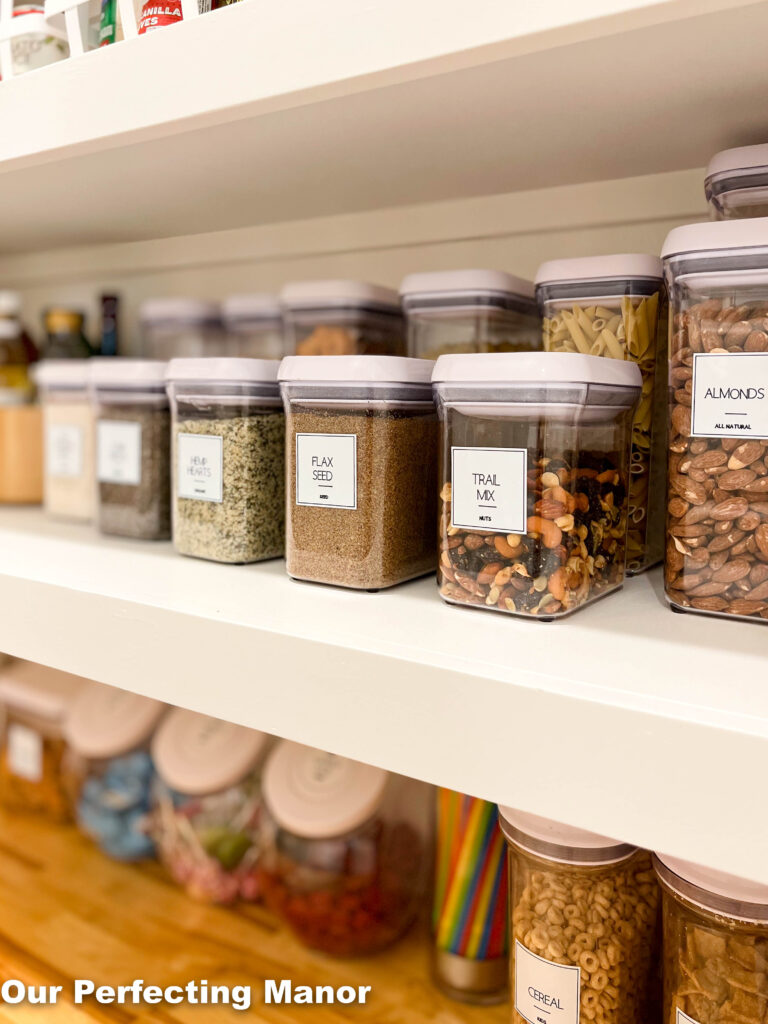 A Functional, Pretty Organized Pantry