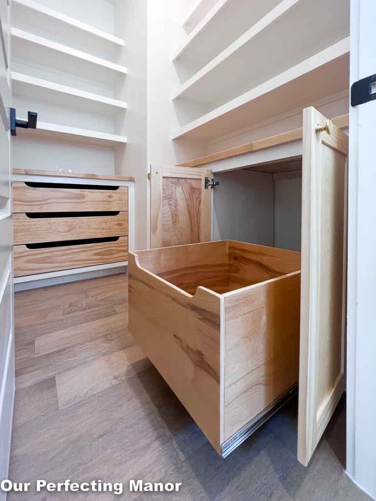 Pantry pull out drawer